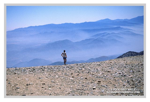 TRAIL RUNNING, Mt. Baldy, Leaving the Summit