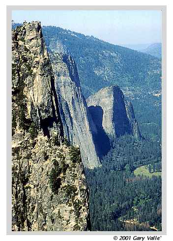 YOSEMITE, Sentinel Rock, Middle and Lower Cathedral Rocks